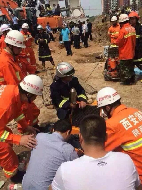 西安消防井下救援现场